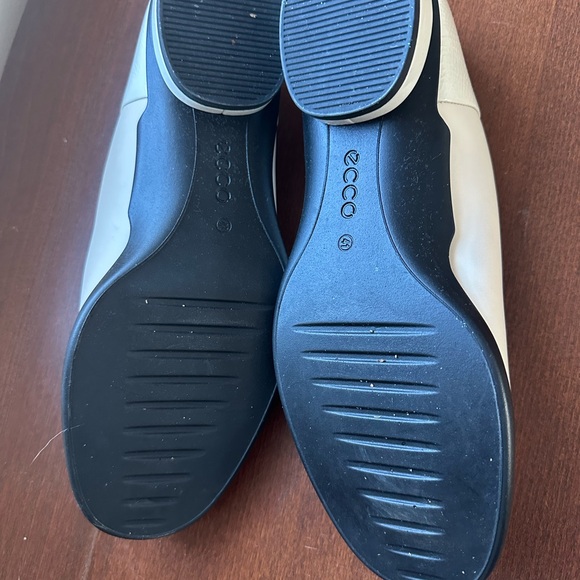 Ecco Cream Ballet Flats – Size 41 (US 10) - Picture 2 of 2